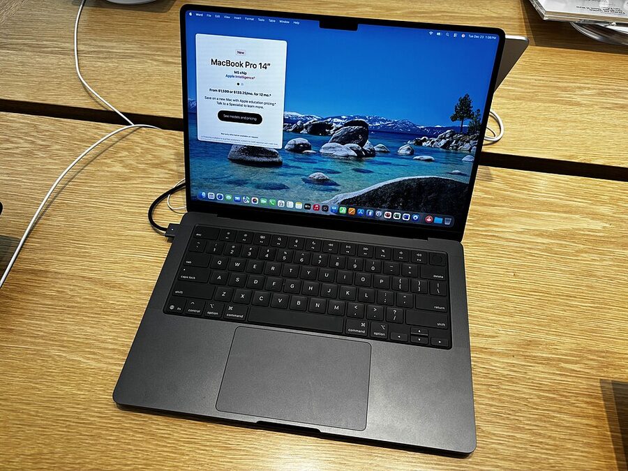 Apple MacBook Pro 14 M3